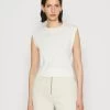 Anna Field T-Shirt Basic - Off-white -Anna Field 75a5df61e76d4c1391ef89c27a5e3fe5